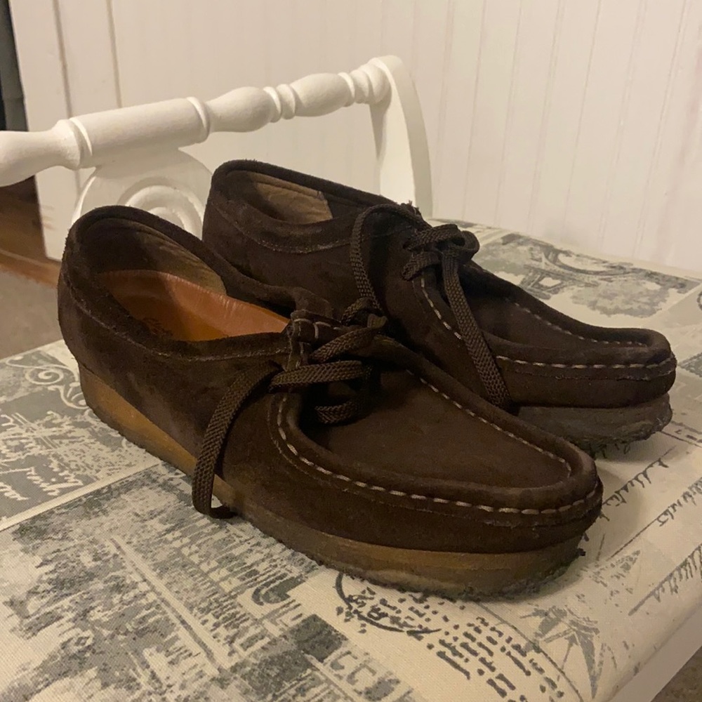 Brown Wallabees Clarks